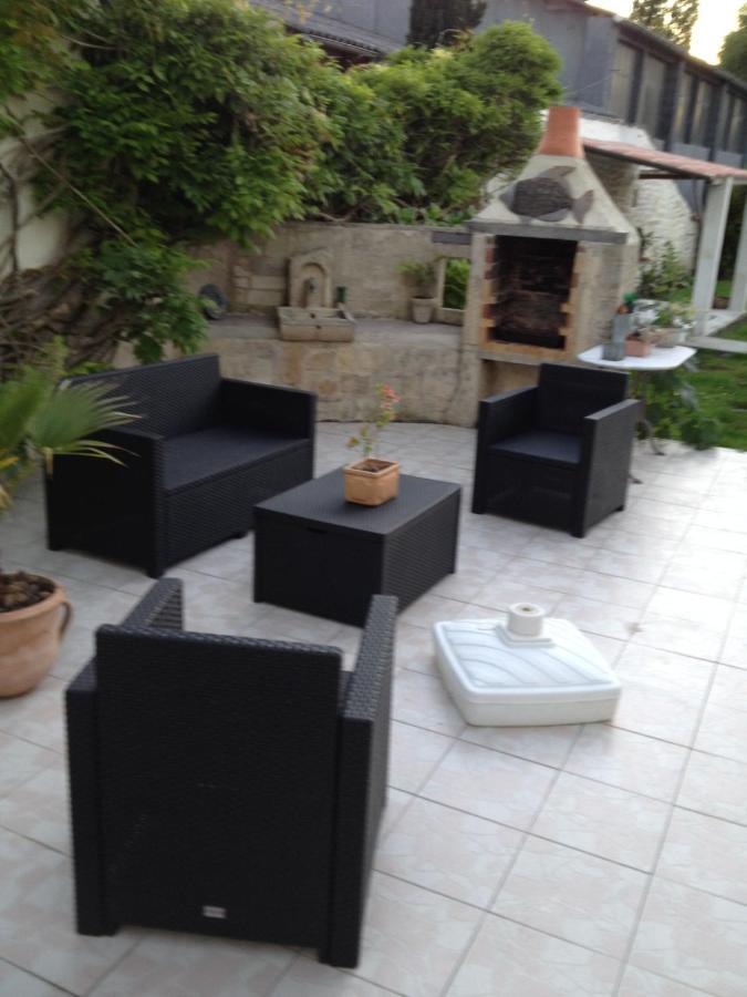 Studio Avec Piscine Privee Jardin Clos Et Wifi A Saint Jean D'Angely Екстериор снимка